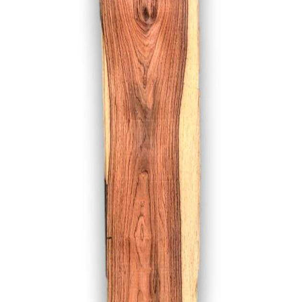 Langwerpig vel naturel Palissander fineer zonder backing, geschikt voor marqueterie, renovatie en creatieve houtbewerking.